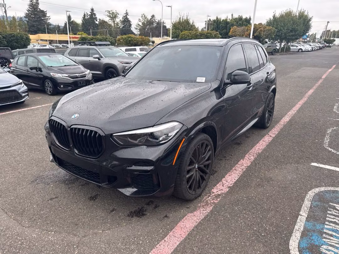 2022 BMW X5 xDrive40i - Image 3
