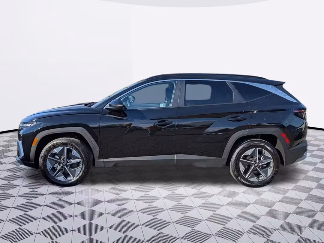 2025 Hyundai Tucson Hybrid SEL Convenience - Image 3