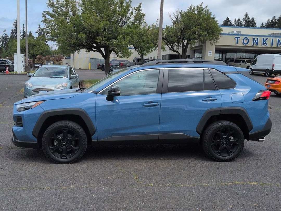 2022 Toyota Rav4 TRD Off Road - Image 2
