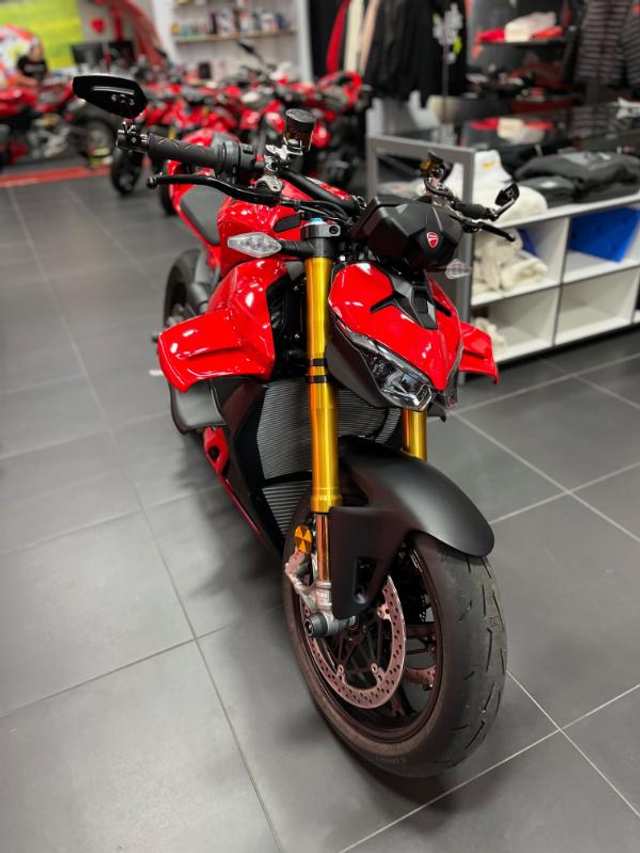 2026 Ducati Streetfighter V4S Demo