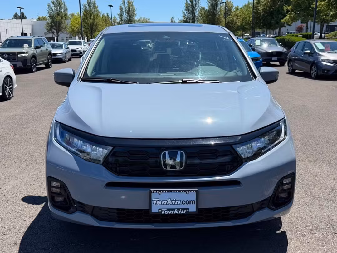 2026 Honda Odyssey Elite - Image 3