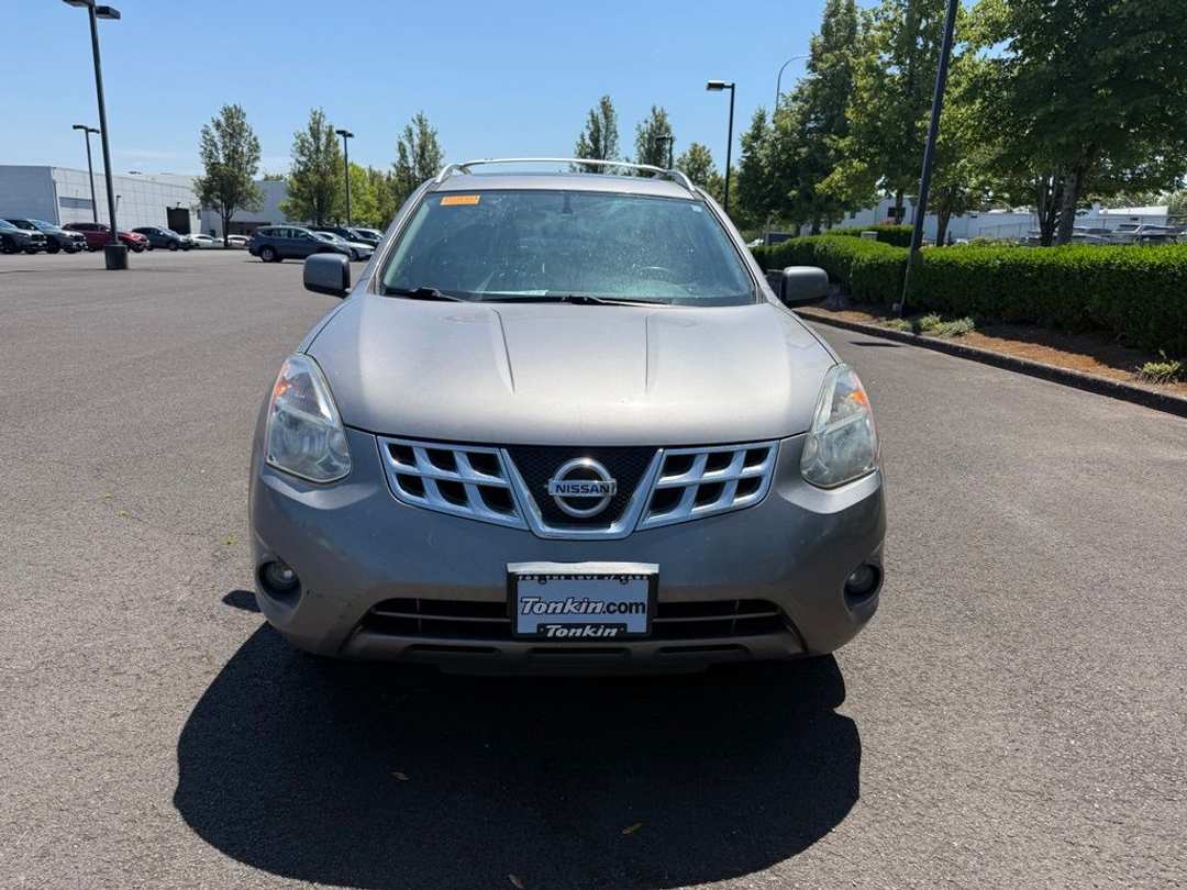 2013 Nissan Rogue SV - Image 2