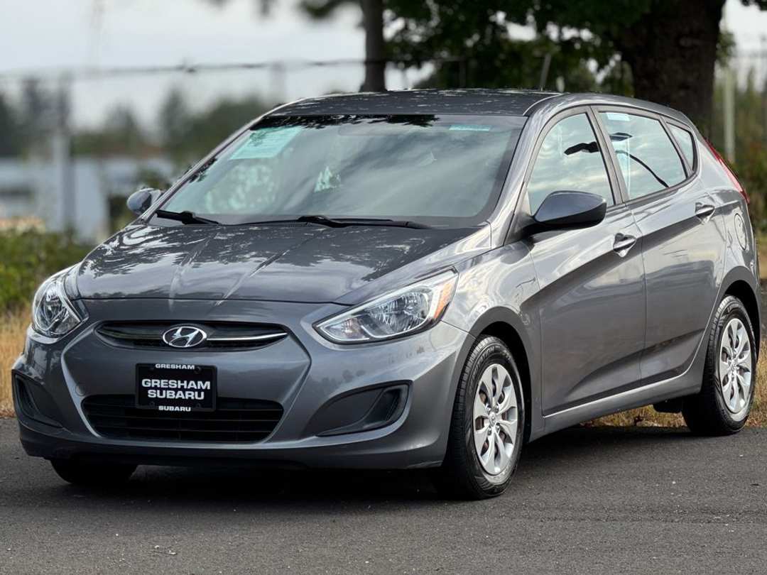 2017 Hyundai Accent SE - Image 3