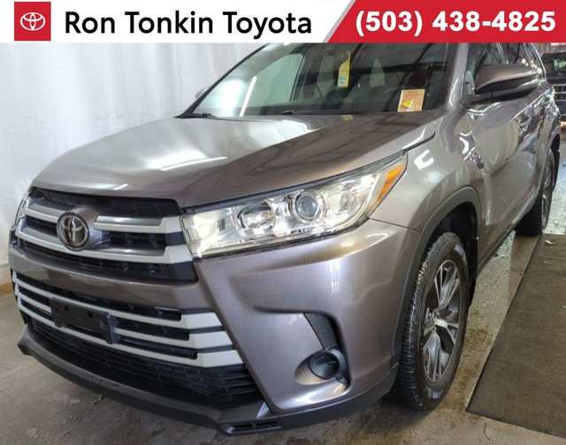 2019 Toyota Highlander LE