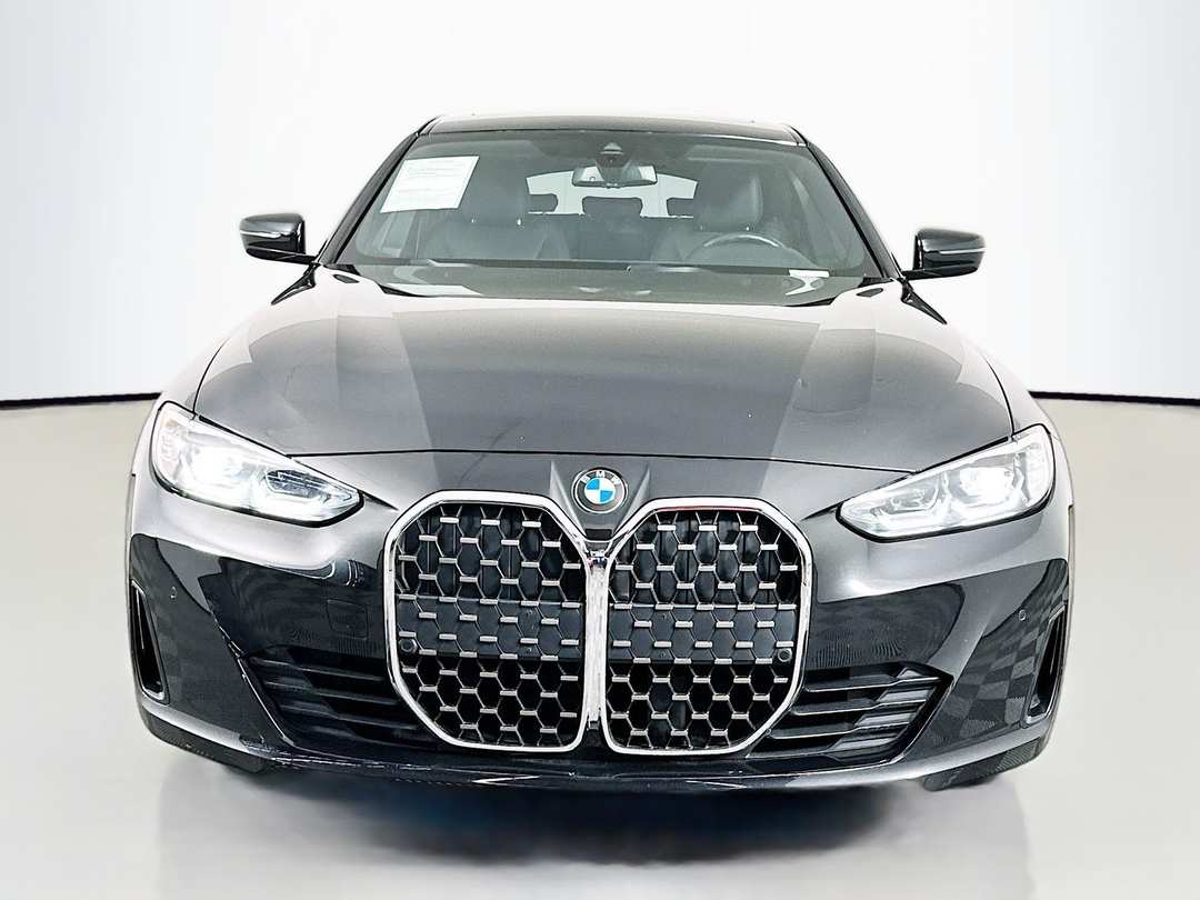 2022 BMW 4 Series 430i Gran - Image 2