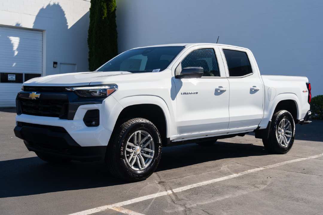 2026 Chevrolet Colorado LT - Image 3