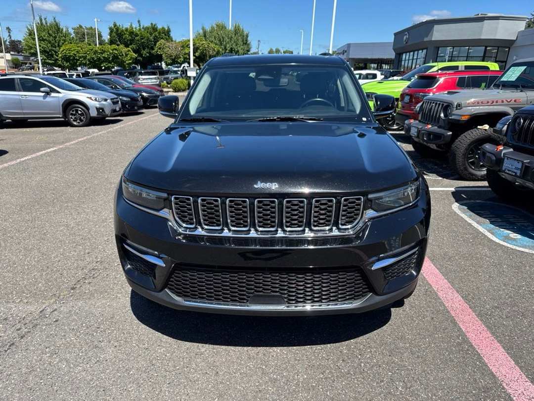 2022 Jeep Grand Cherokee Limited - Image 2