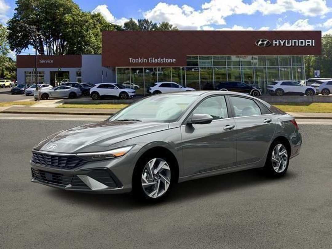 2026 Hyundai Elantra Limited - Image 2