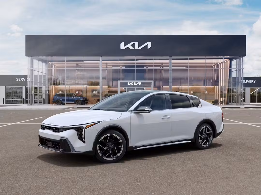 2026 Kia K4 GTLine - Image 3