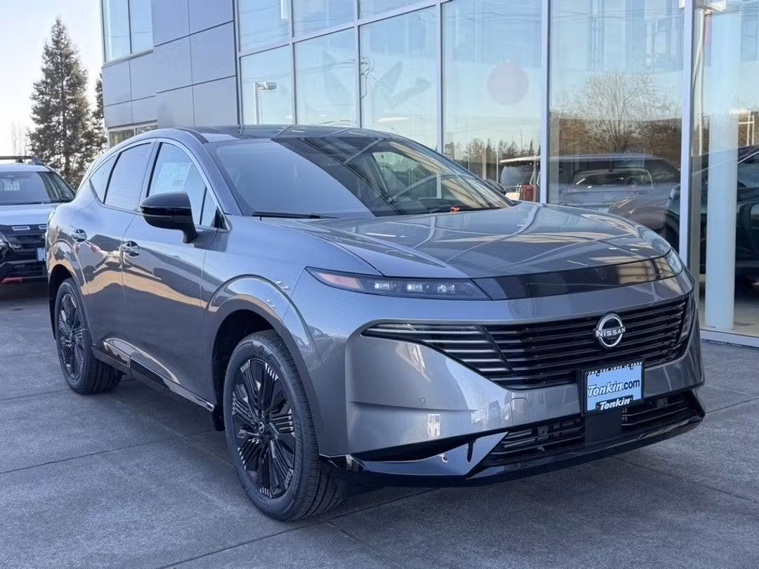 2026 Nissan Murano Platinum - Image 2