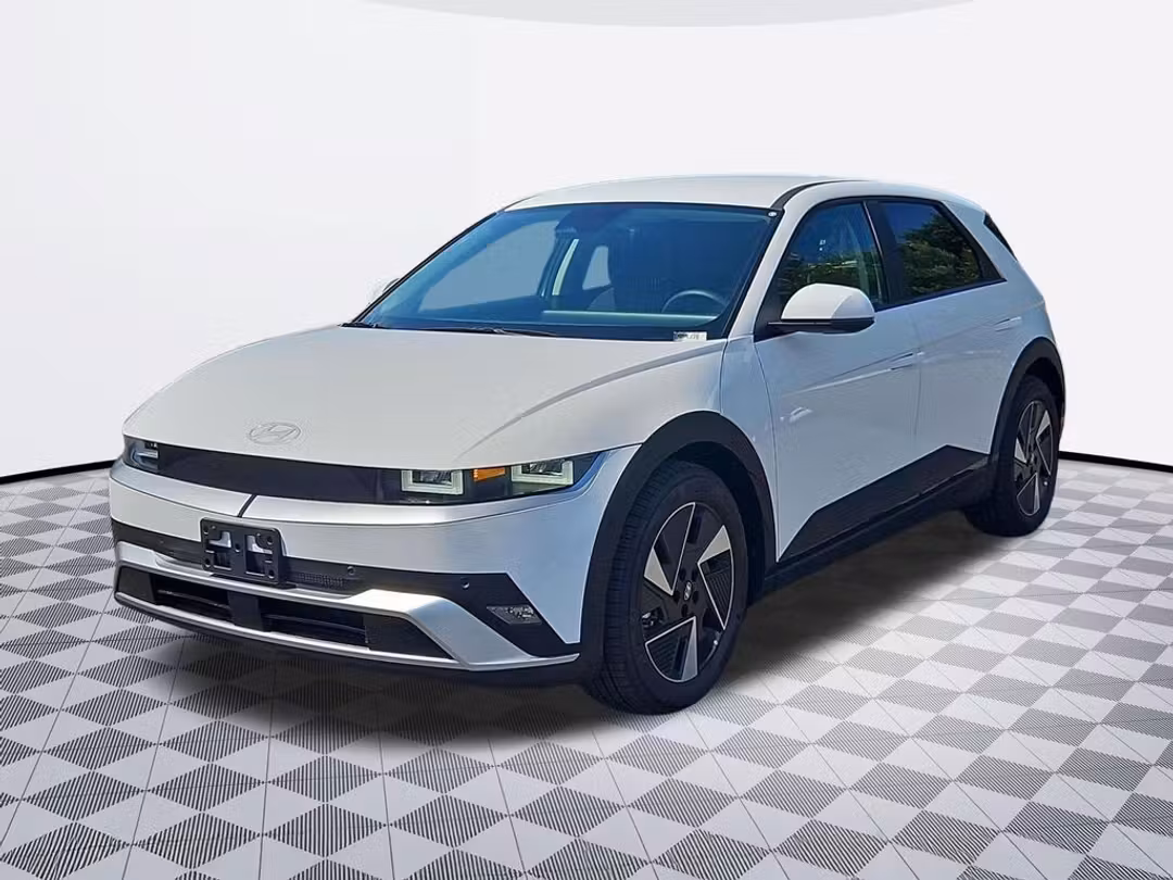 2026 Hyundai Ioniq 5 SE - Image 2