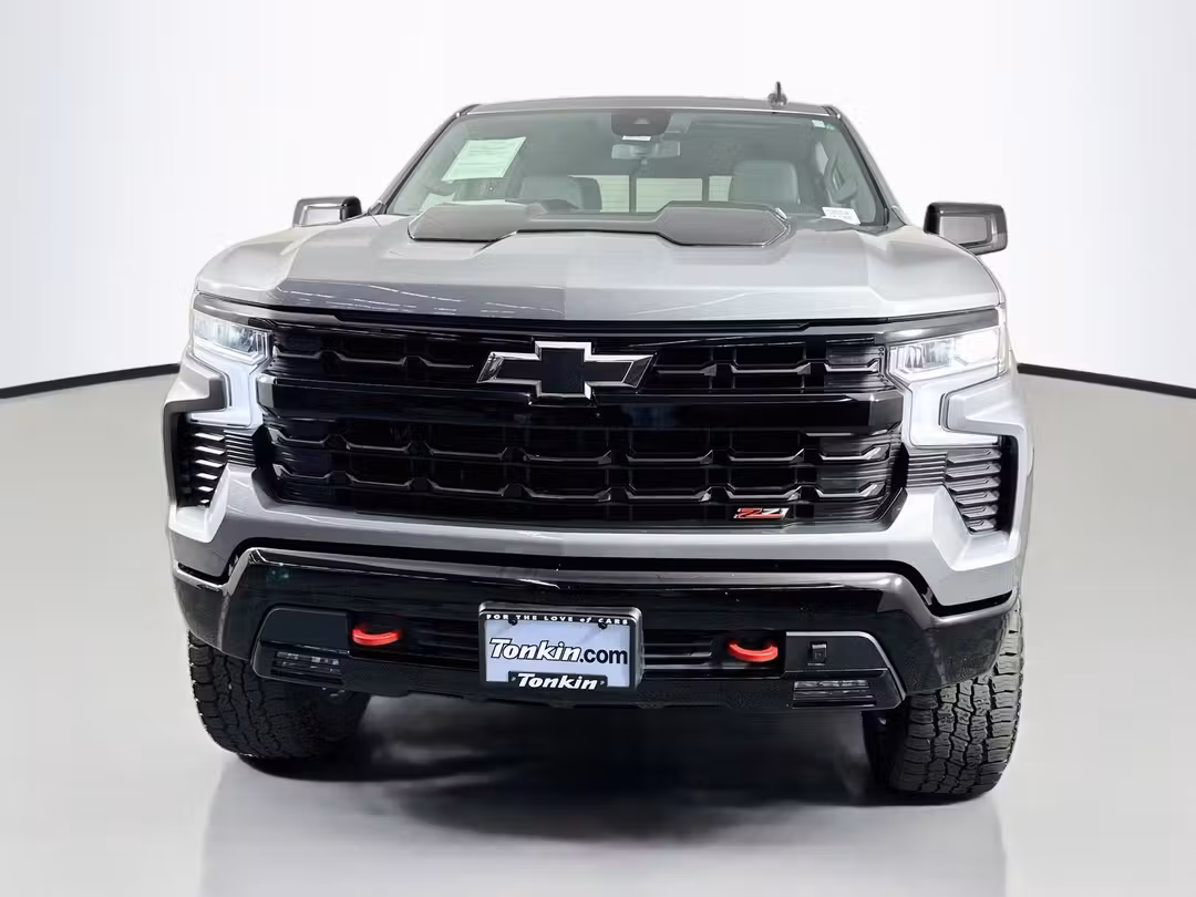2024 Chevrolet Silverado 1500 LT Trail Boss - Image 2