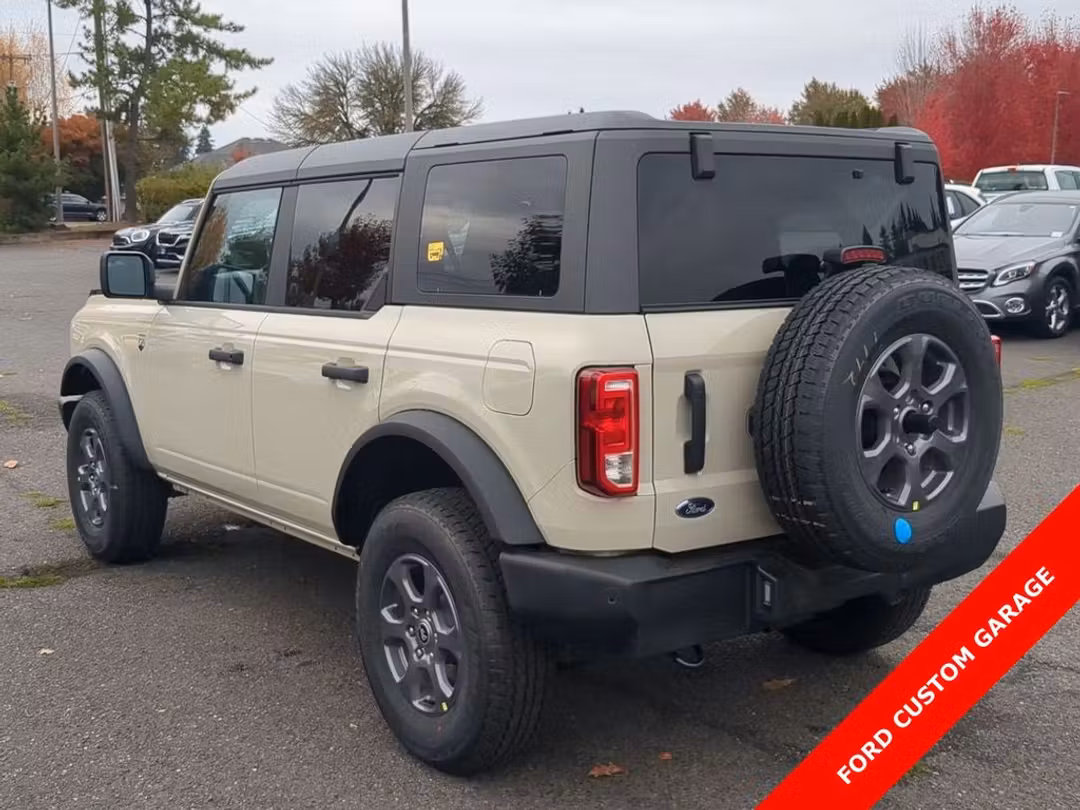 2025 Ford Bronco Big Bend - Image 3