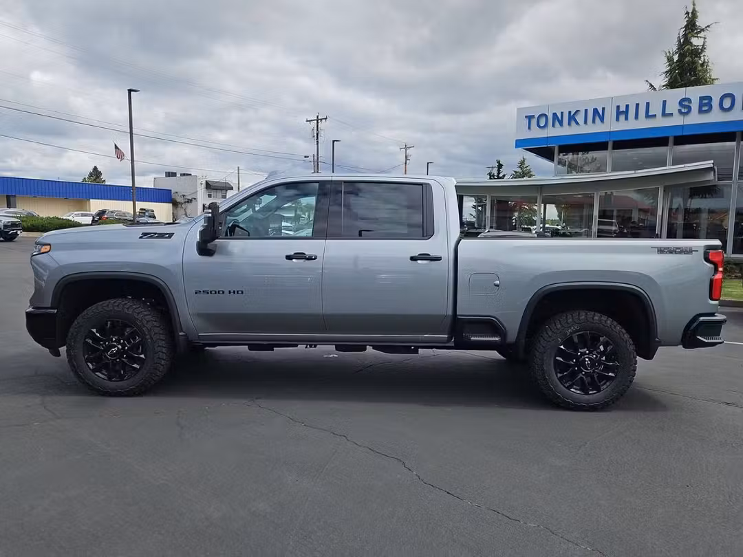 2026 Chevrolet Silverado 2500Hd LTZ - Image 3