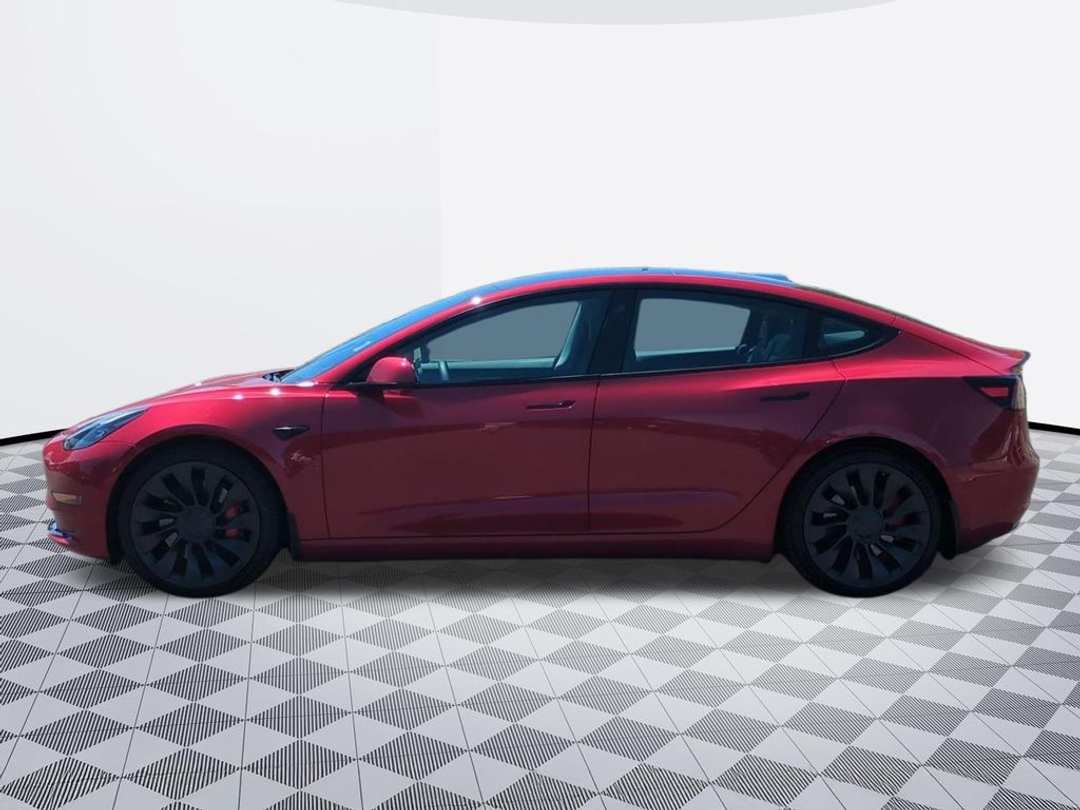 2023 Tesla Model 3 Performance - Image 3