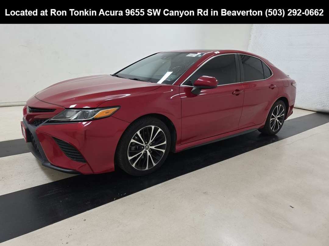 2019 Toyota Camry SE - Image 3