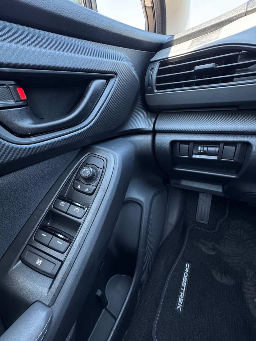 2026 Subaru Crosstrek Premium - Photo 13