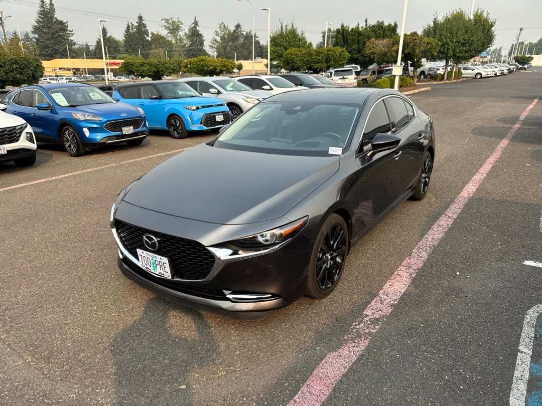 2021 MAZDA Mazda3 Premium Plus - Image 3
