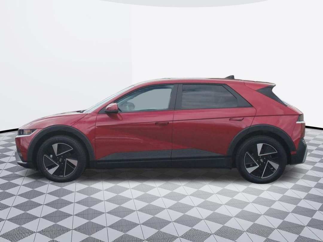 2026 Hyundai Ioniq 5 SEL - Image 3