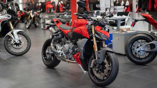 2026 Ducati Streetfighter V2