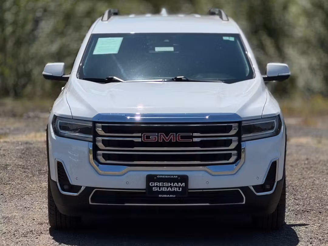 2023 GMC Acadia SLT - Image 2