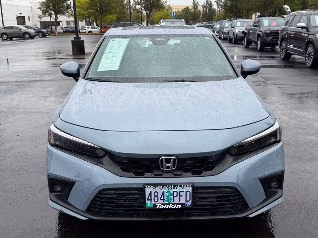 2023 Honda Civic Sport Touring - Image 3