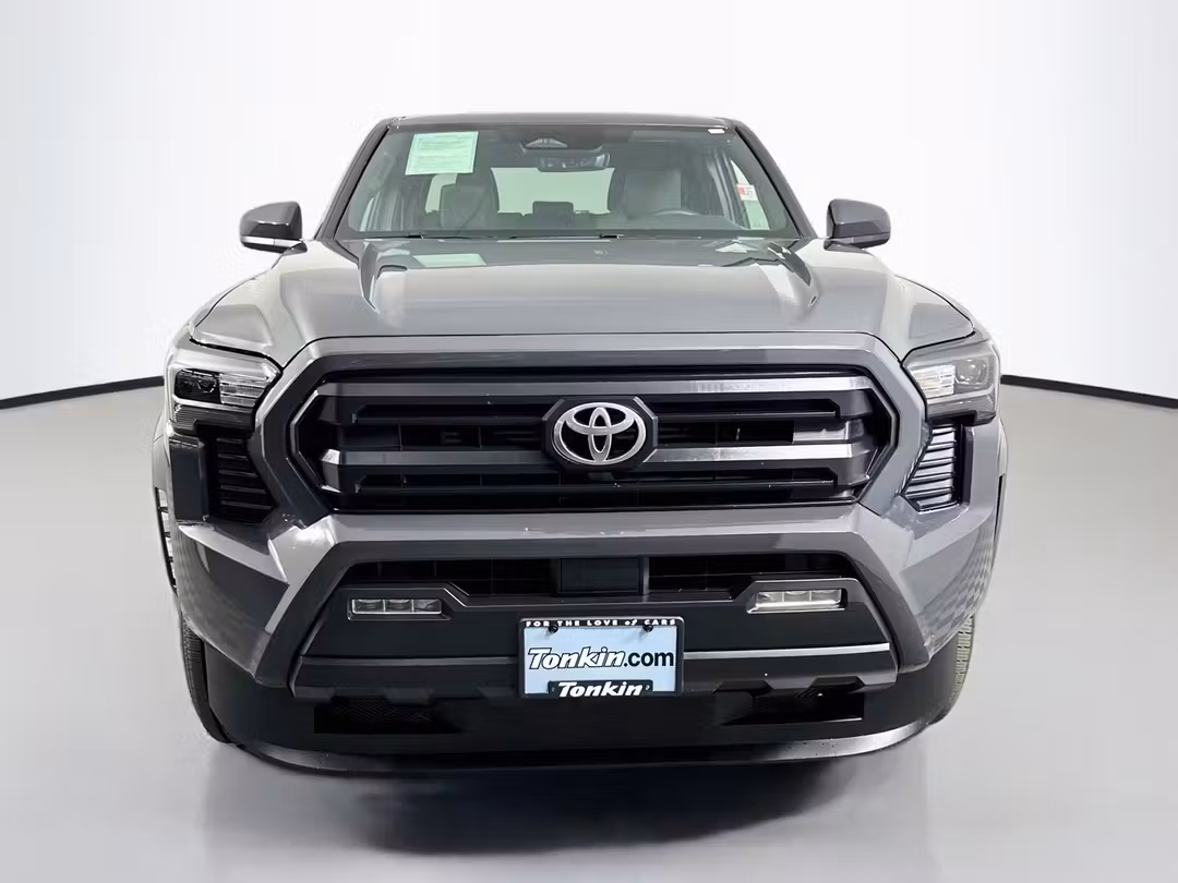 2025 Toyota Tacoma SR5 - Image 2