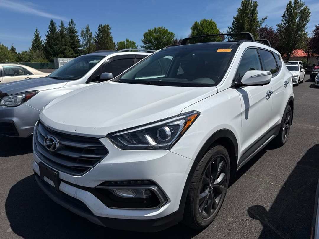 2018 Hyundai Santa Fe Sport 2.0T Ultimate - Image 2