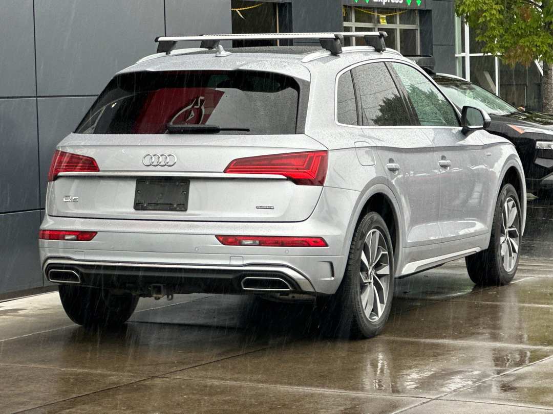 2022 Audi Q5 45 S line Premium - Image 3