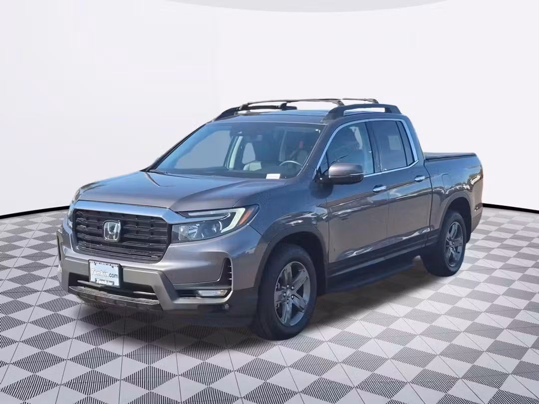 2022 Honda Ridgeline RTLE - Image 2