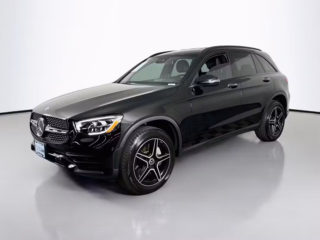 2022 Mercedes-Benz GLC GLC 300 - Image 3
