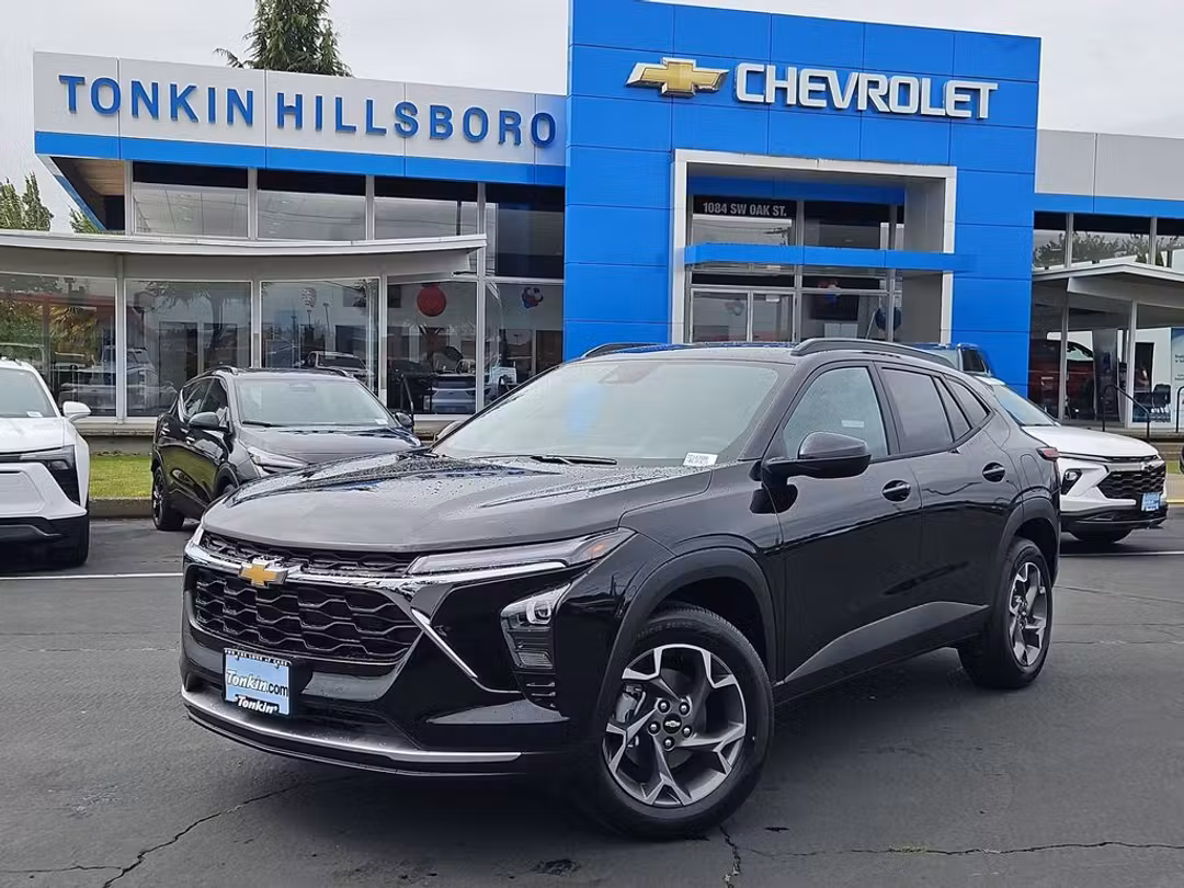 2026 Chevrolet Trax LT - Image 2