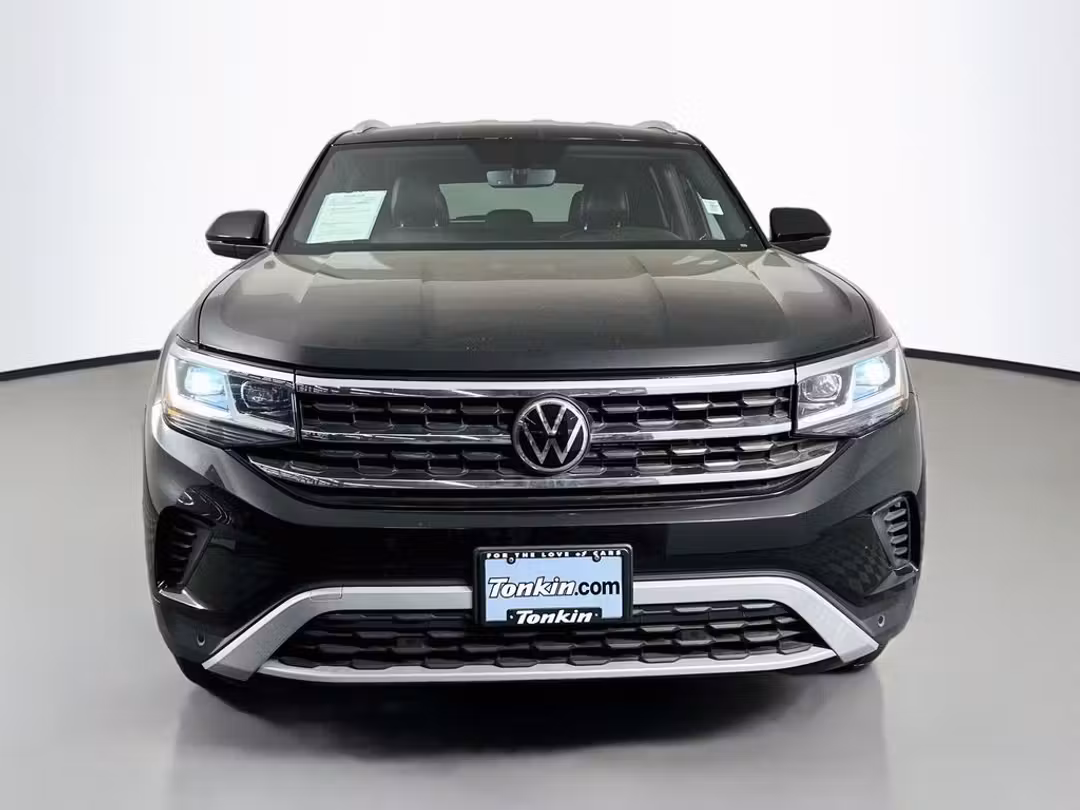2022 Volkswagen Atlas Cross Sport 3.6L V6 SE w/Technology - Image 3