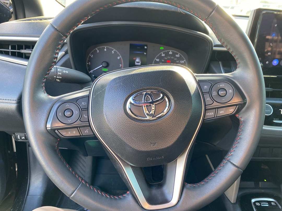 2025 Toyota Corolla Cross Hybrid Nightshade - Image 3