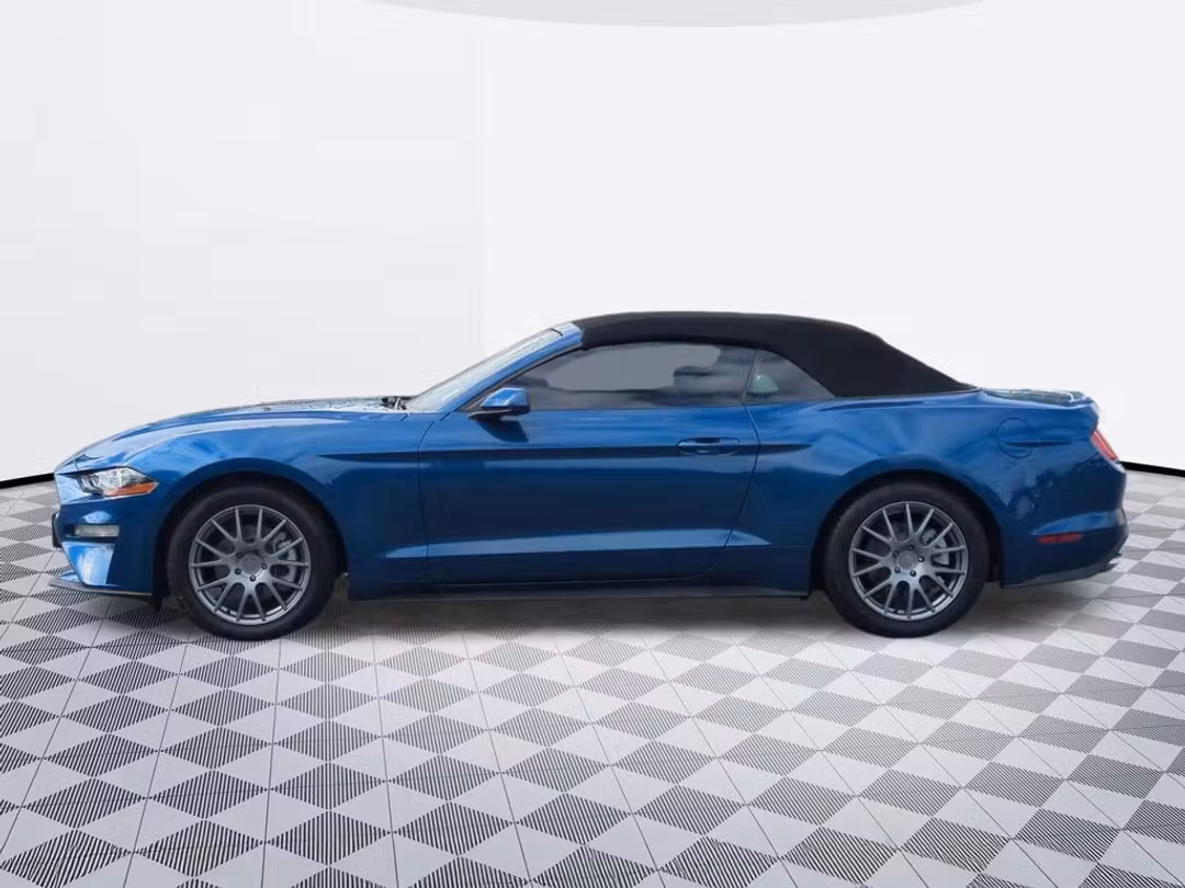 2022 Ford Mustang EcoBoost Premium - Image 3
