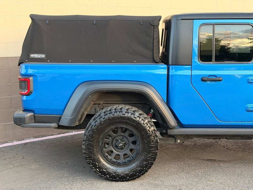 2022 Jeep Gladiator Rubicon - Image 3