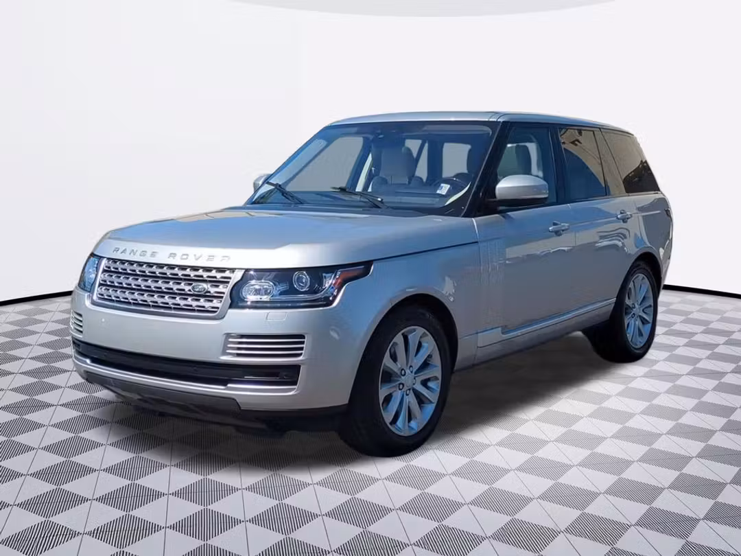 2017 Land Rover Range Rover 3.0L V6 Supercharged HSE - Image 2