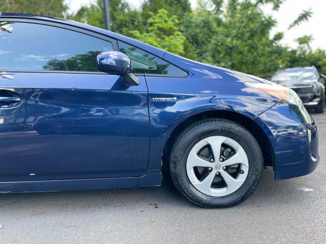 2015 Toyota Prius Two - Image 2
