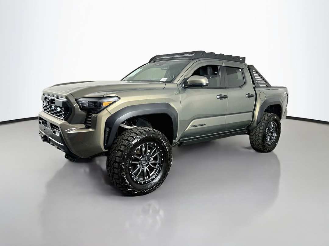 2024 Toyota Tacoma TRD OffRoad - Image 3