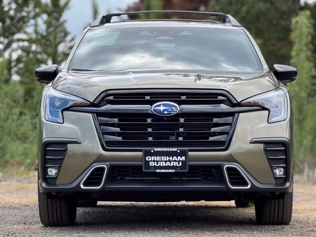 2025 Subaru Ascent Touring - Image 2