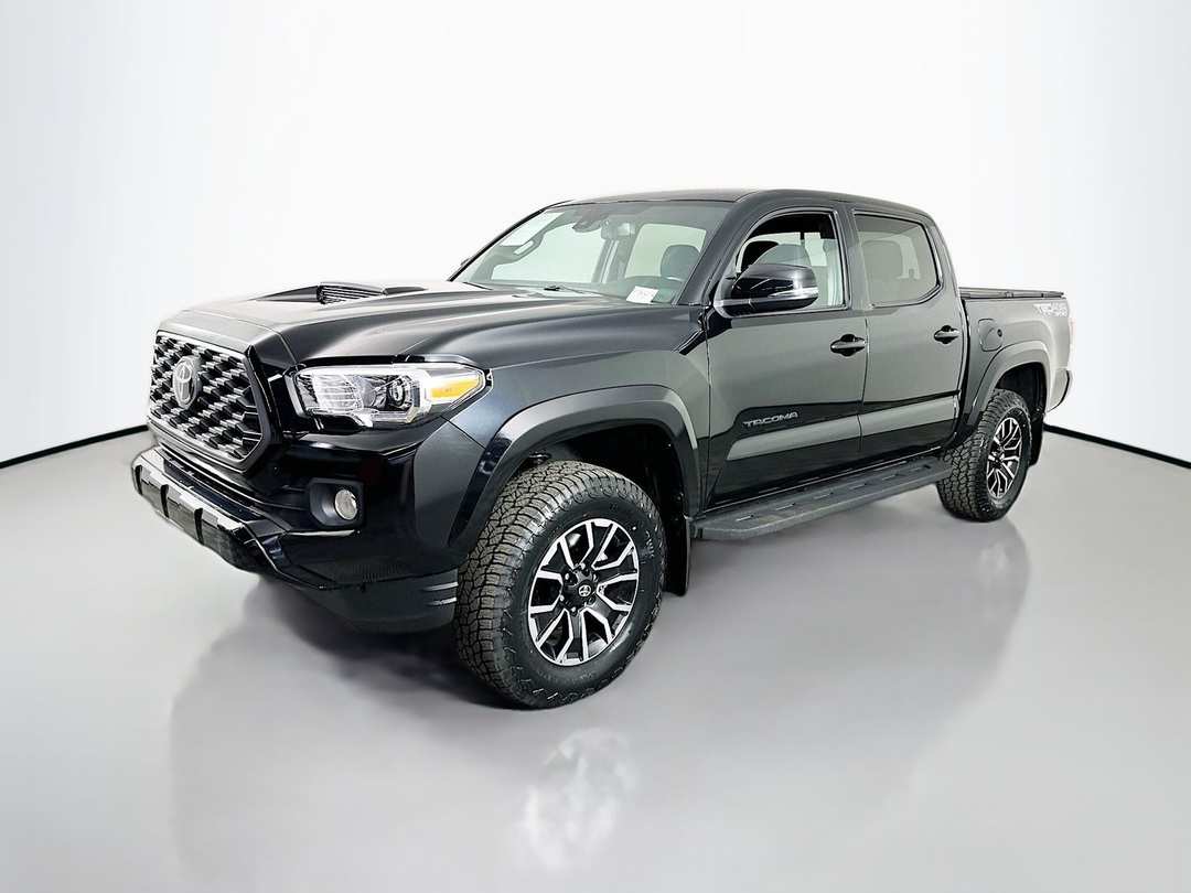2022 Toyota Tacoma TRD Sport - Image 3