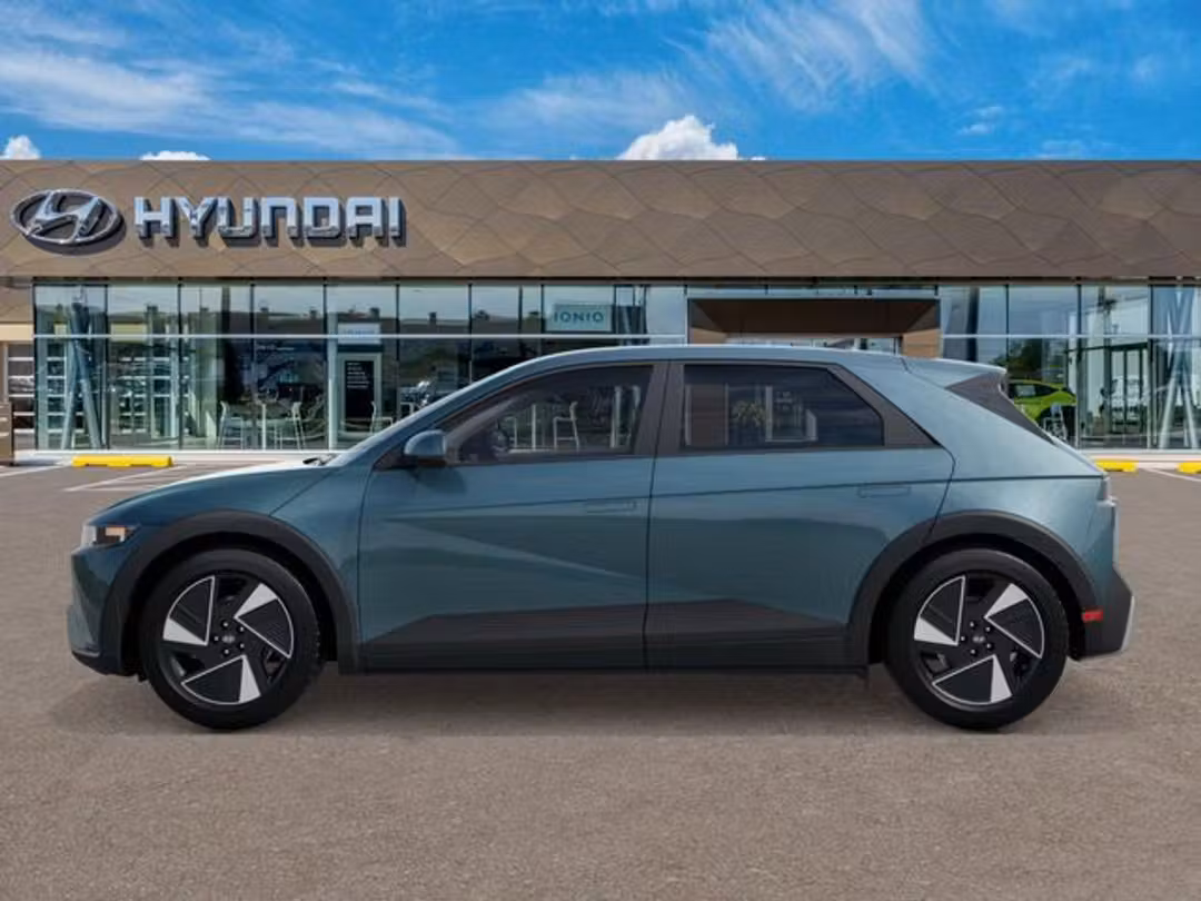 2026 Hyundai Ioniq 5 SEL - Image 3