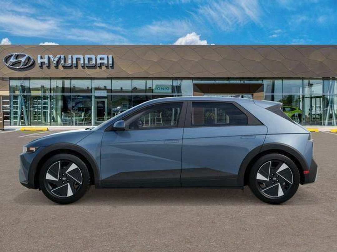 2026 Hyundai Ioniq 5 SEL - Image 3