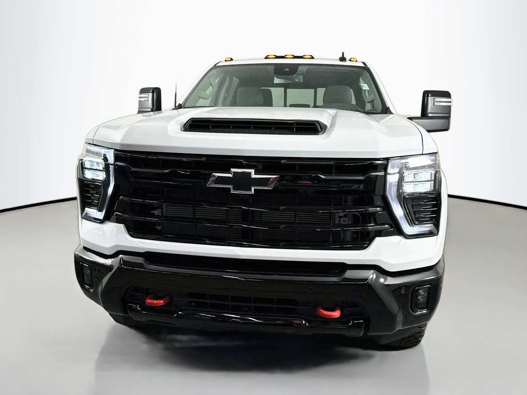 2026 Chevrolet Silverado 2500Hd LT - Image 2