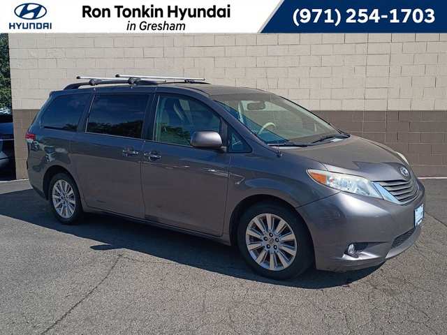 2014 Toyota Sienna XLE