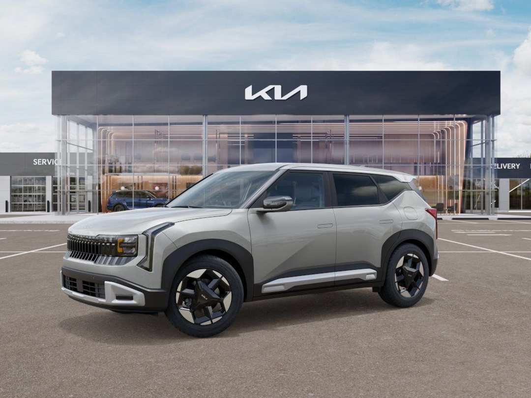 2027 Kia Seltos EX - Image 3
