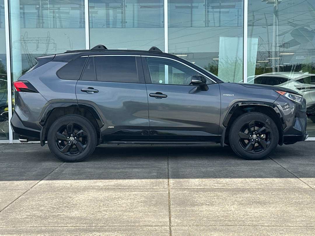 2021 Toyota Rav4 Hybrid XSE - Image 2