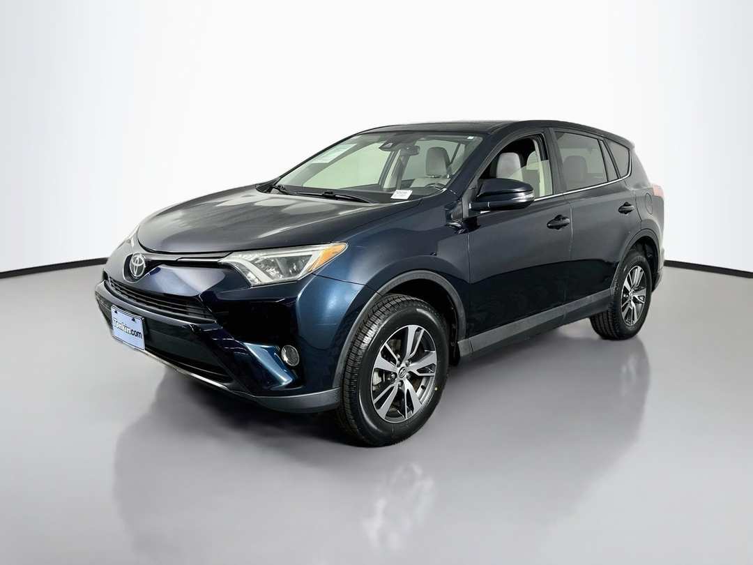 2018 Toyota Rav4 XLE - Image 3