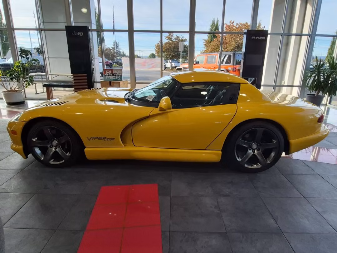 2001 Dodge Viper RT/10 - Image 3