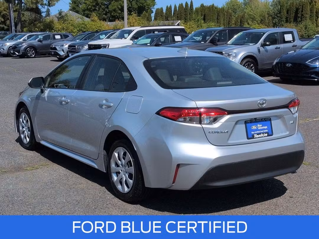 2024 Toyota Corolla LE - Image 3